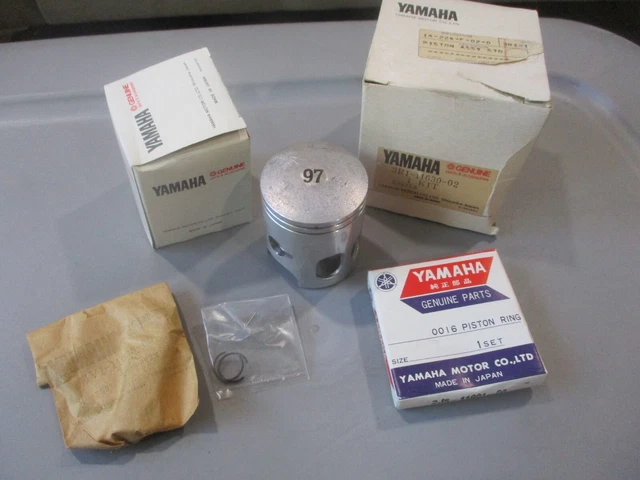 NOS YAMAHA OEM Piston Kit STD 1980 YZ80 3R1-11630-02 EUR 110,56