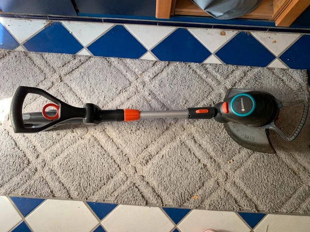 GARDENA COMFORTCUT 23/18V P4A solo AkkuRasentrimmer EUR 50,00