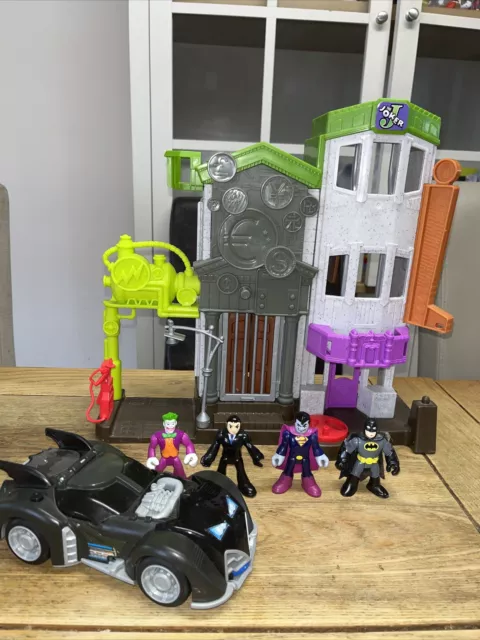 Imaginext Crime Alley Gotham City playset +  batmoble and 4  figures