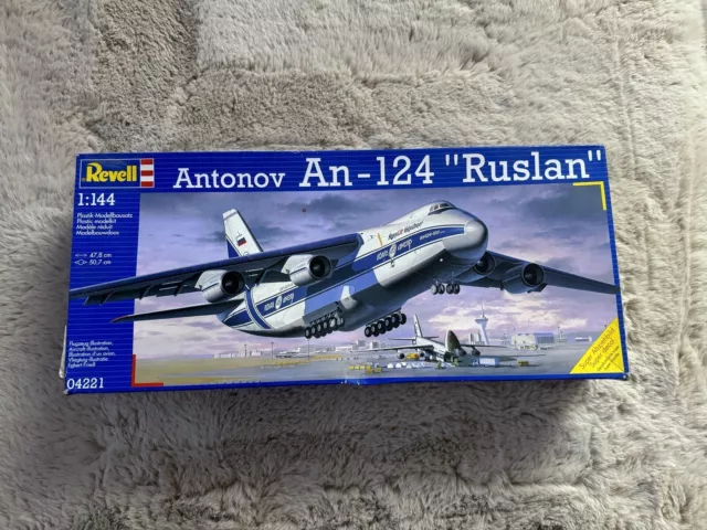 Revell Antonov An-124 Ruslan 1:144 Modellbausatz