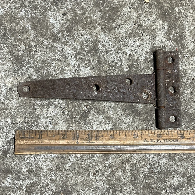 (1) Antique Barn Door T Strap Hinge 7” Vintage