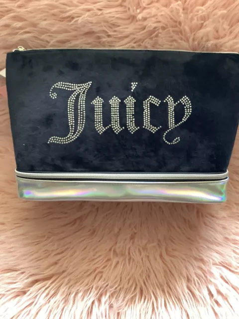 💜💜💜New With Tag 🏷️ Juicy Couture Cosmetic Bag 💜💜💜