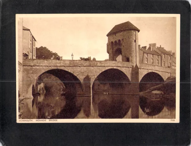 D2753 UK Monmouth Bridge vintage postcard