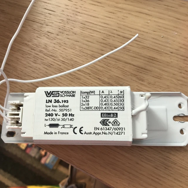 Vossloh 169931 Alimentatore L36 334 Per Lamp Ind Cap 1x36 Ind 2x18w 230v 50hz