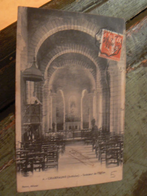 cpa 07 champagne interieur de l'eglise 1