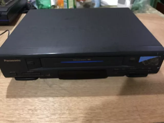 Panasonic PV-4301 VCR OmniVision VHS Video Cassette Recorder Player