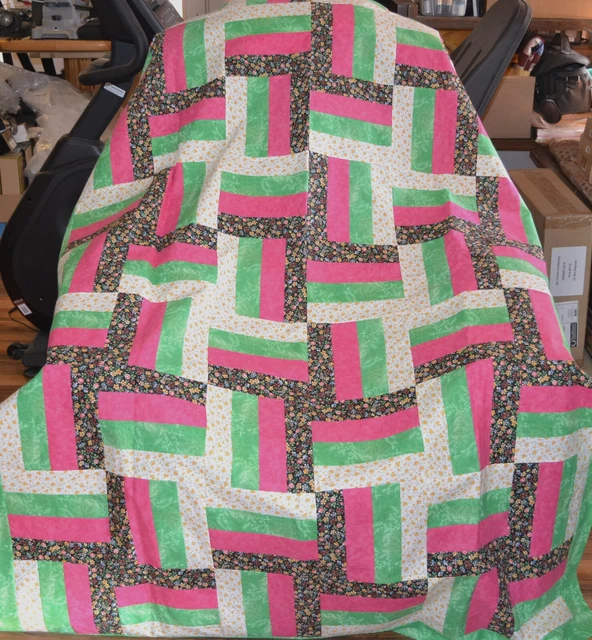 Rieles de edredón/valla superior-amarillo, verde, rosa, floral, 50""x73""-1205B-HECHO EN EE. UU.