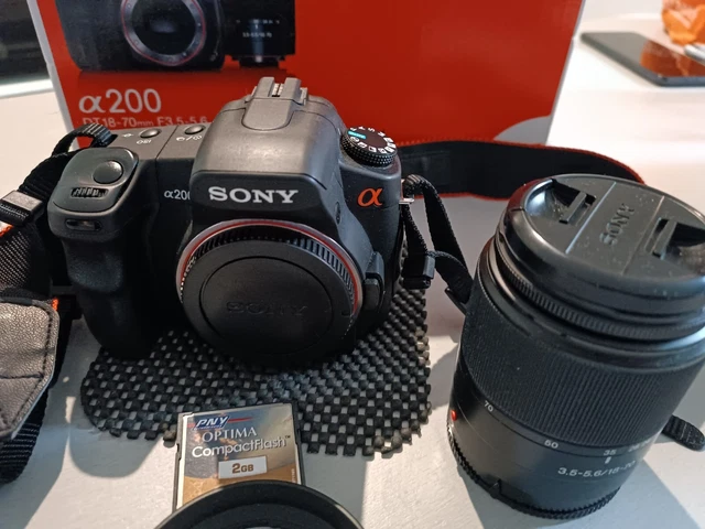 Reflex SONY A200 + 3.5-5.6/18-70mm + Carte 2Go + sacoche + boite d'origine