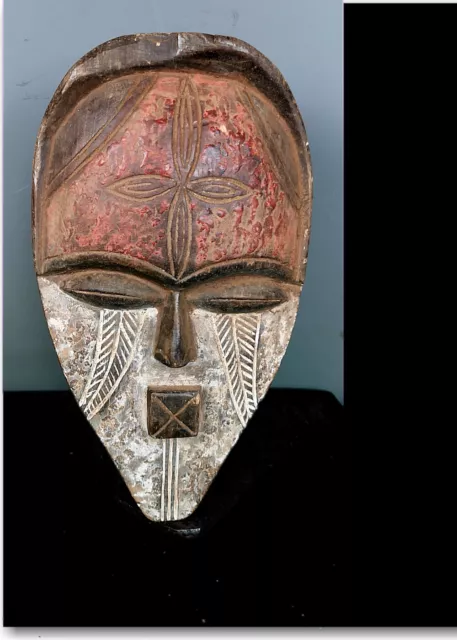 Old Tribal Aduma Mask    ---  Congo  BN 66