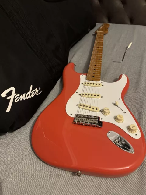 Fender Classic Series '50s Stratocaster Fiesta Red 2010 Hank Marvin Shadows MINT