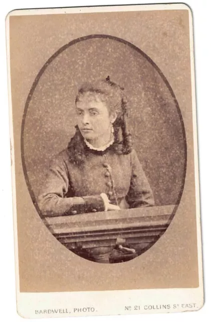 AUSTRALIA CDV PHOTO YOUNG WOMAN MELBOURNE 1870s by WILLIAM BARDWELL Collins St.