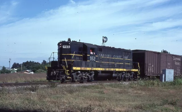 ORIGINAL 1978 RAILROAD SLIDE SCL SEABOARD COAST LINE 952 train ex SAL EMD GP7