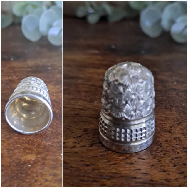 Vintage Pretty Ornate Silver Thimble with Foliate Decorative