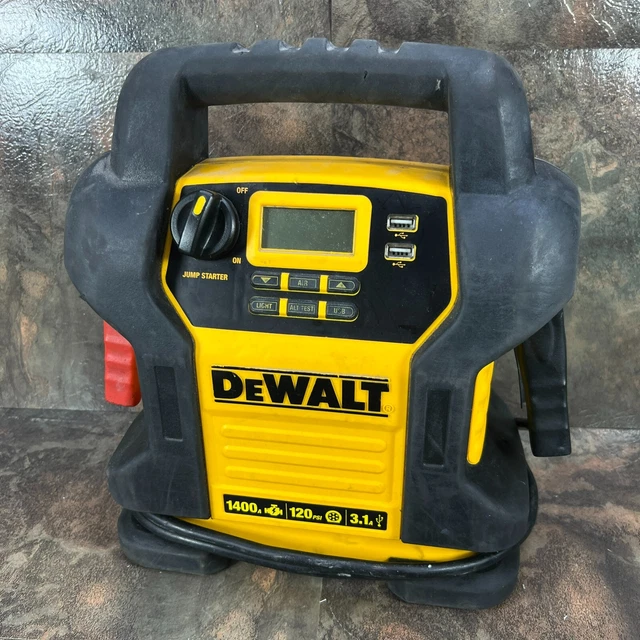 DEWALT DXAEJ14 Portable Power Station Jump Starter 1400 Peak/700 Instant Amps