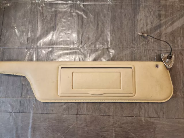 RARE 1973-1979 Ford F Series, 1978-79 Bronco  Lighted Vanity visor.