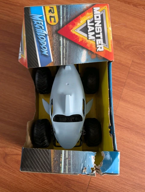 MONSTER JAM OFFICIAL Megalodon Remote Control Monster Truck, 124 Scale ...