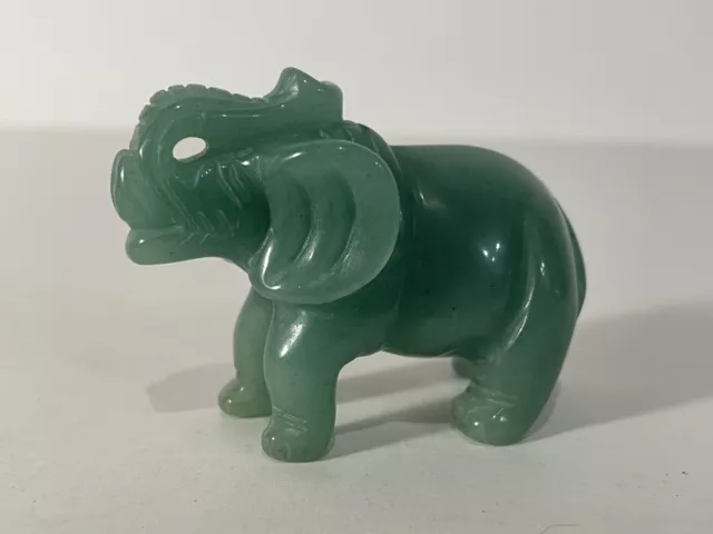 Éléphant en Jade