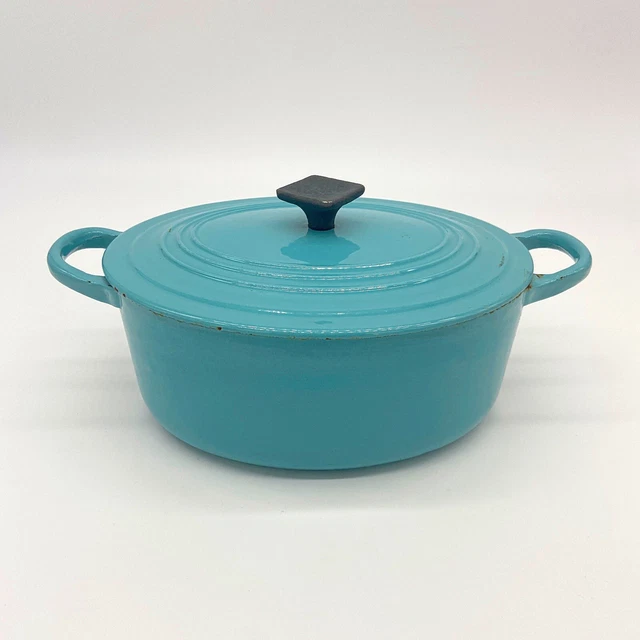 Le Creuset Turquoise Enamal Cast Iron Dutch Oven VTG 1950s Ribbed Size A 1.5 Q