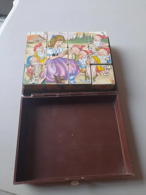 Jeu de cubes ORTF - 24 Cubes Colargol par Garnier Circa 1970