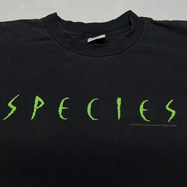 Vintage 1995 Species XL T Shirt Movie TV Show Science Fiction Horror Scientist