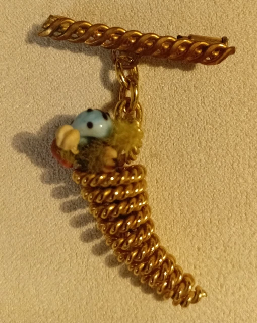 Broche Ancienne Métal Et Perles - Bébé Poupée Bavoir - Vintage