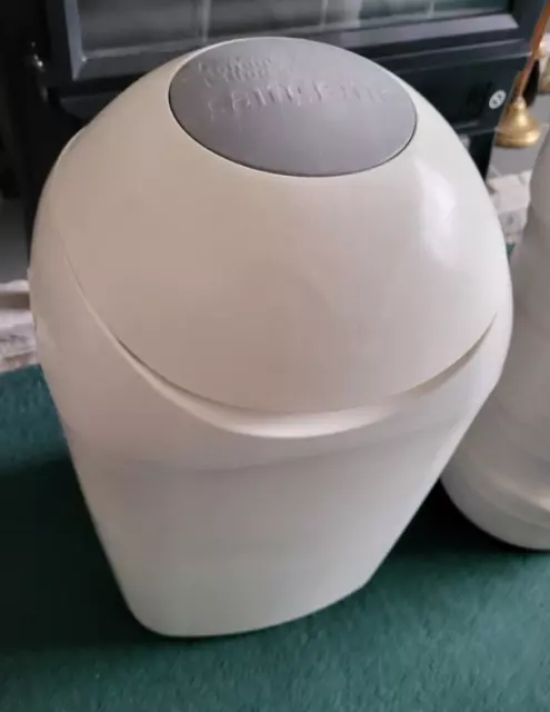 Contenedor de eliminación de naves Tommee Tippee Sangenic - blanco - más 6 bolsas de recarga 2