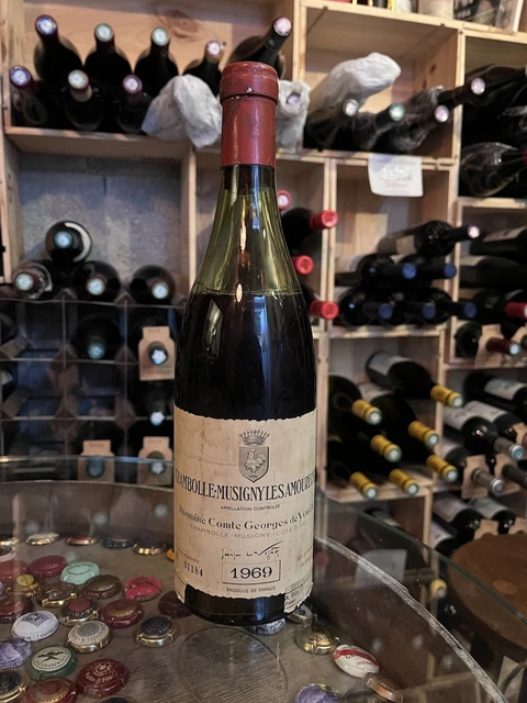 Bouteille de chambolle musigny 1er cru les Amoureuses Comté de Voguë 1969