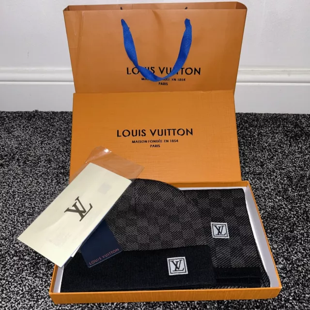 Louis Vuitton mens petit hat and scarf set BLACK