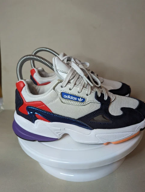 Falcon shoes white and navy sale