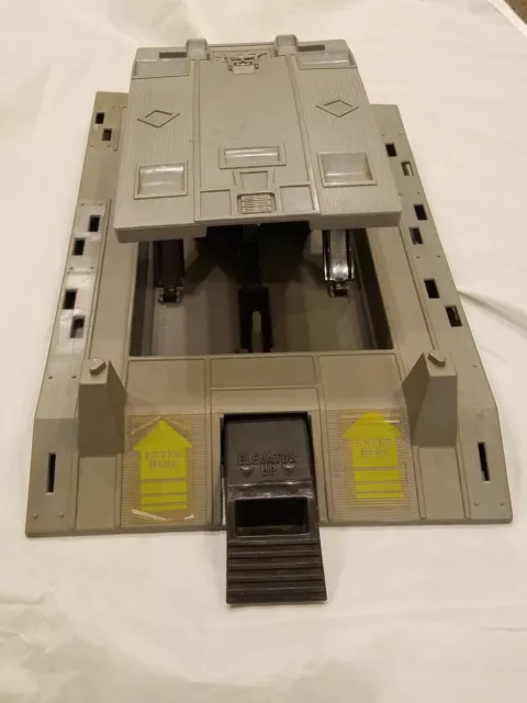 1983 Hasbro GI Joe Headquarters Command Center Parts - Motorpool Assembly W/Lift