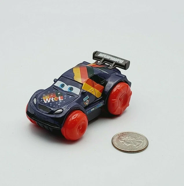 DISNEY PIXAR CARS Hydro Wheels Max Schnell Bath Toy Pullback Splash
