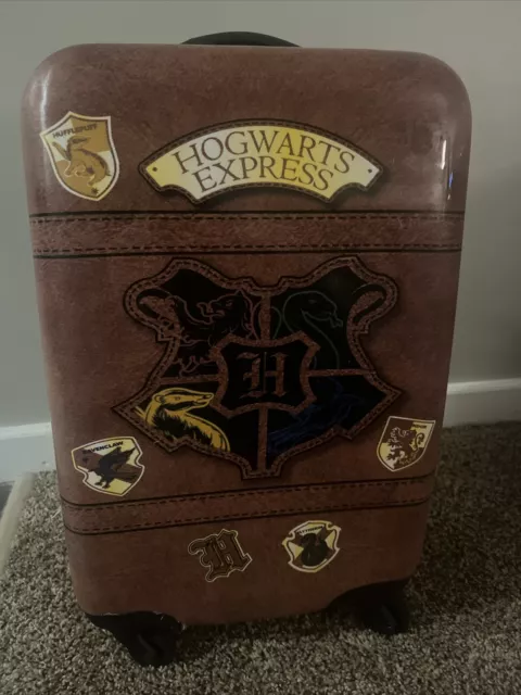 Harry Potter  21 Inch Hogwarts Express Hard-Sided Suitcase Rolling Luggage