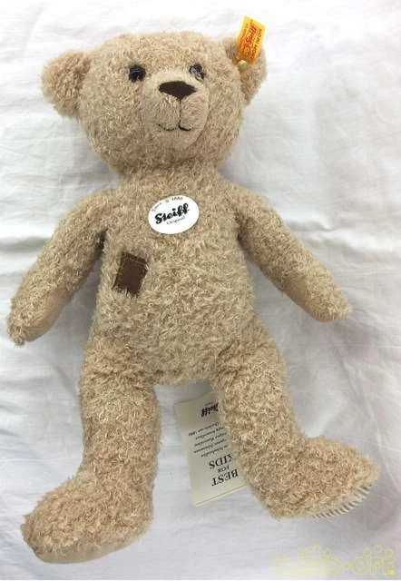 Theo top steiff bear