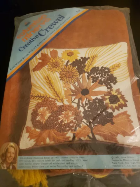 Almohada de borde de cuchillo Columbia Minerva trigo y flores 14x14