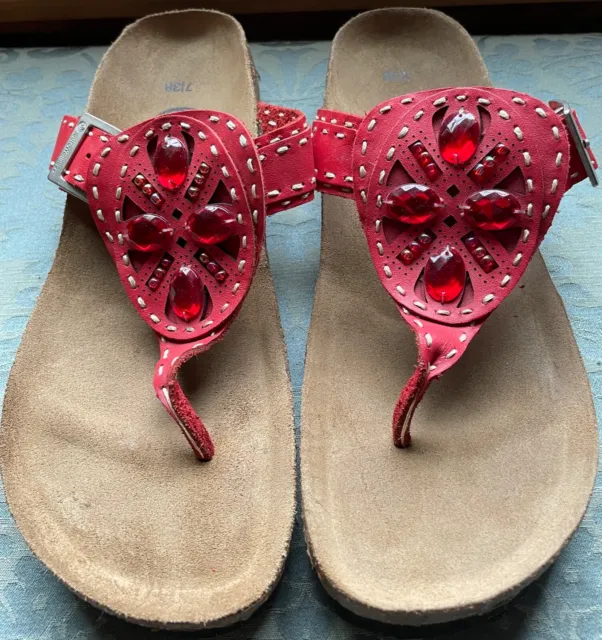 Women's Euro wellness Balance Red Leather & Gems Thong Sandals Size 7/38 NICE!