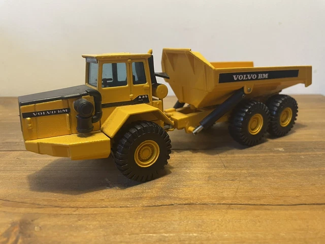 LL216 JOAL COMPACT 231 1/50 Engin TP Camion tombereau articulé Volvo A25 Dumper