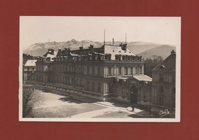 GRENOBLE - La Préfecture et les Alpes   ....   (G27)