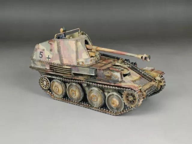 Destructor de tanques alemán Marder III Ausf.M 1/35 construido en la Segunda Guerra Mundial con 1 modelo de figura 3