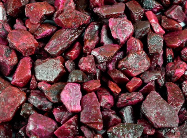 Natural 4500 Ct Madagascar Ruby Pigeon Blood Red Gemstone Rough Wholesale Lot
