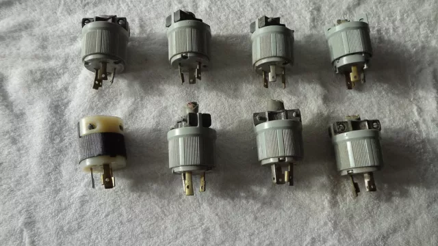 Lot of 8 125V 30A Male Plugs Hubbell & Arrow Hart