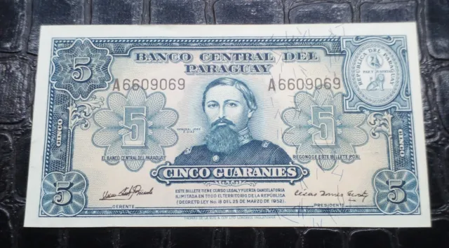 Banknote Paraguay  5 Guaraníes 1952.
