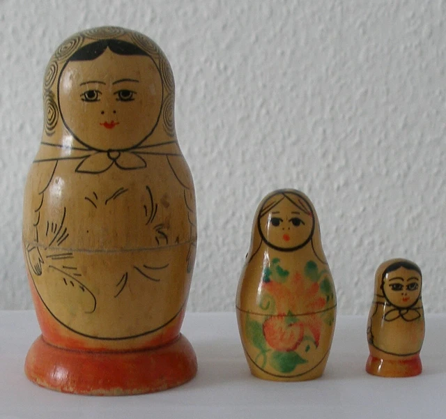 Alte Matrjoschka. Russische Matrioschka, Matroschka. Babuschka! 3 Holzpuppen!!