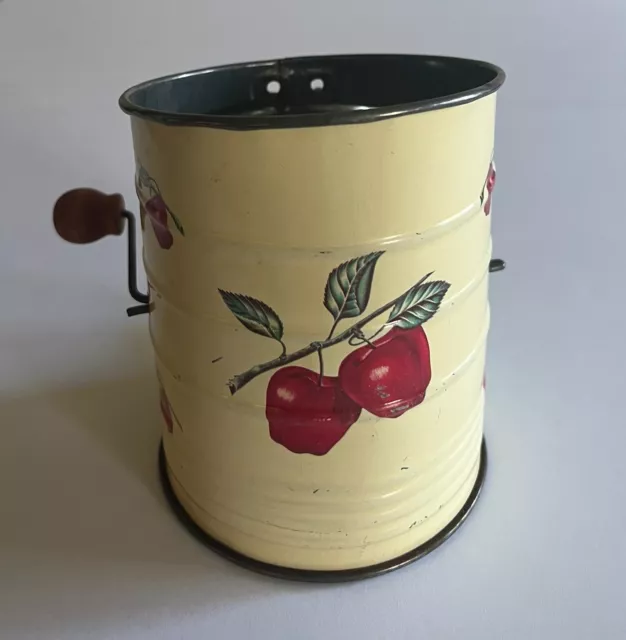 Vintage Metal 3 Cup Flour Sifter Apple Design Kitchen Farm.