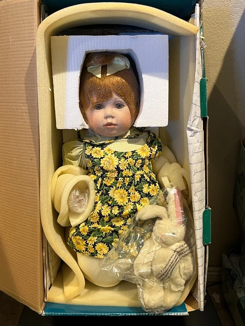 Master Piece Masterpiece Gallery Artist Doll Sally Jeanne Singer New in Box #35