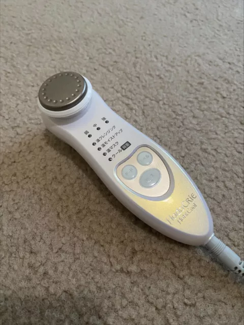 Great Condition - HITACHI Hada Crie Hot & Cool CM-N3000-W White Facial Massager