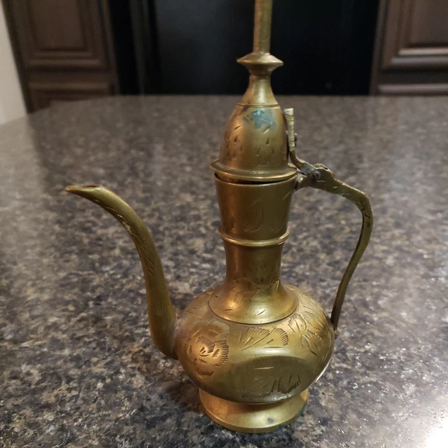 Vintage Etched Brass Decor~6" Lidded Oil/Water/Tea Pot stamped INDIA