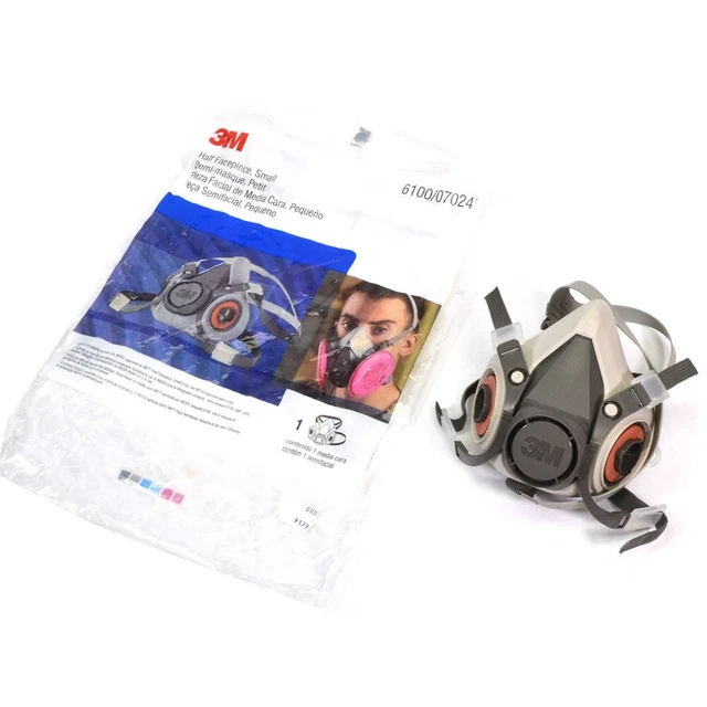 New 3M Half Facepiece Reusable Respirator- Size Small- 6100/07024