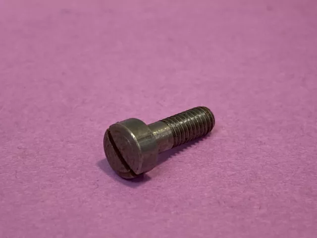 *New* 140061 Singer Screw For Sewing Machine