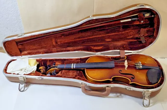 E R PFRETZSCHNER  3/4 Junior Viola 1975 Roth Adjusted w/ Bow & Hard Case