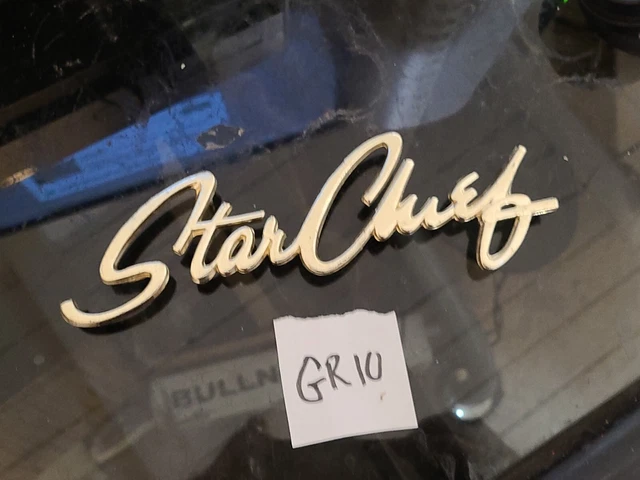 1958 PONTIAC STAR CHIEF GOLD EMBLEM OEM 529911 GMBIN GR10 海外